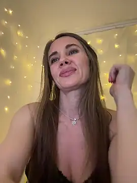 LucieMack webcam