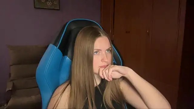SilkSinner_ webcam
