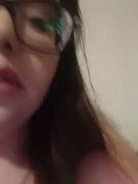 AriaRussell webcam