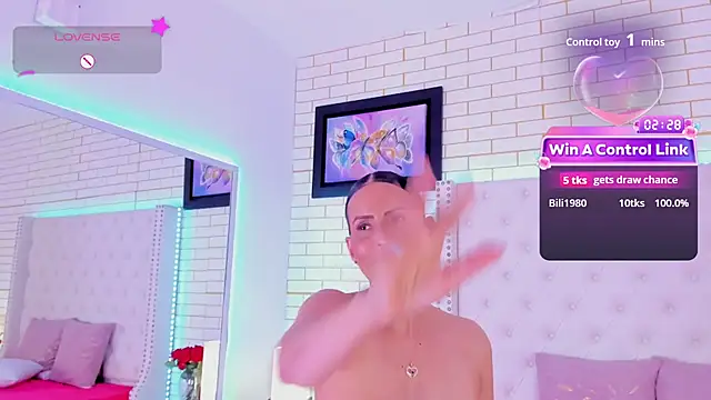 Coco_Balenciaga_ webcam