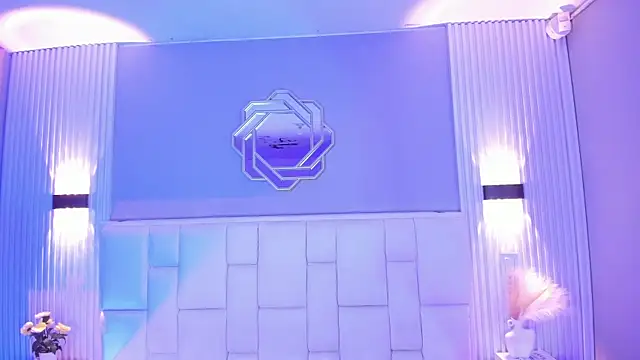 NanaOsaky webcam