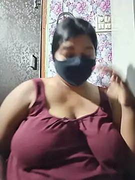 Liyaa_24 webcam