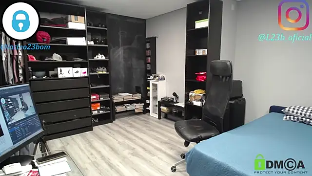 latinoo23bom webcam