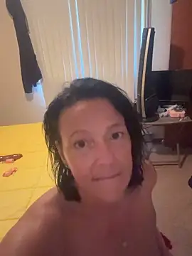 sassybrunette75 webcam