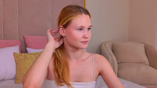AmeliRoyse webcam