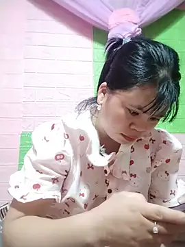 xuka_lyss (F young) - Love me 😘😘