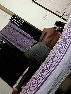 Chocolate_stud10 webcam