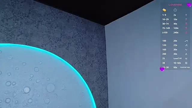 ReinaChloe webcam