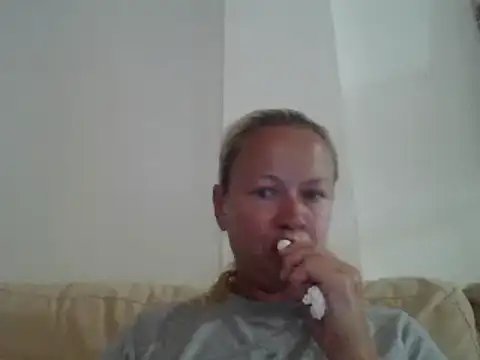 jennyblondeuk webcam