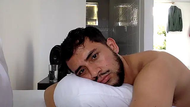 derek_smiith webcam