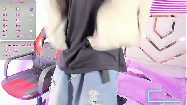 Astarotth__ webcam