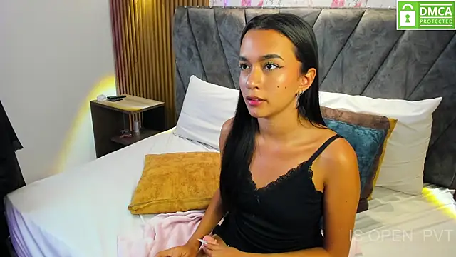 Aisha_Vex webcam