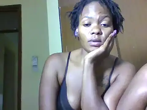 sexyebony13 webcam