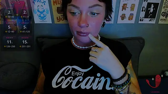 EllieOz webcam