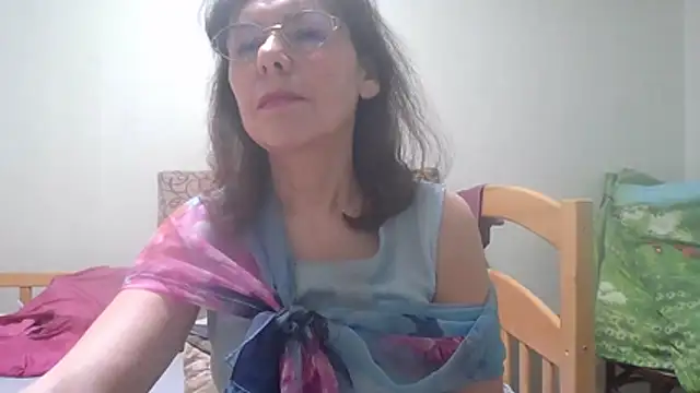 HollyJewel webcam