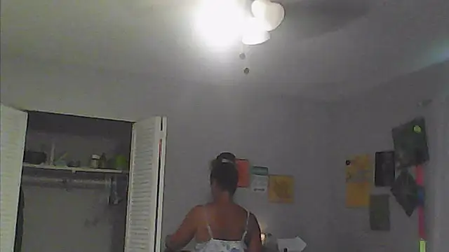 sarahkat86 webcam
