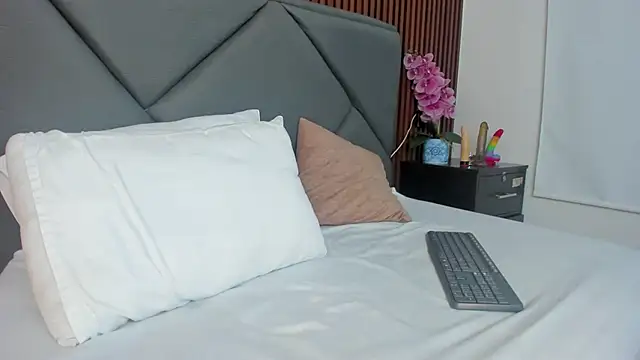 molly_lovee_ webcam
