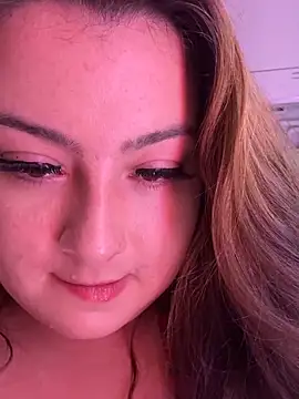 MadelineLeah webcam