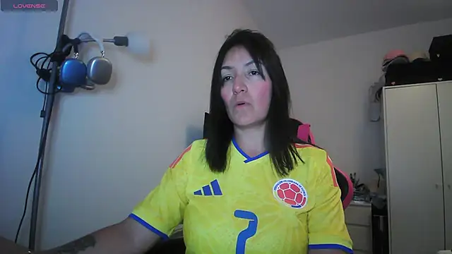 Yulian_Milf webcam