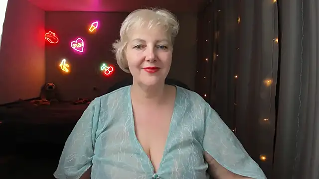 Mary-Leee webcam