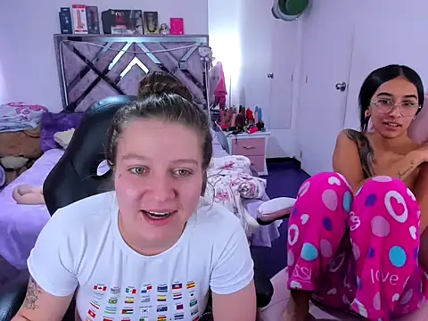 naomi_johnson webcam