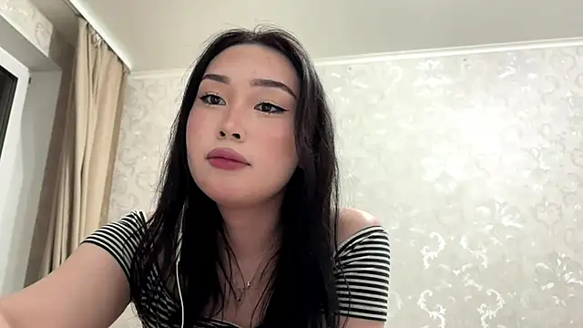 LilowNax webcam