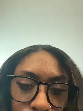 LolaLooney webcam
