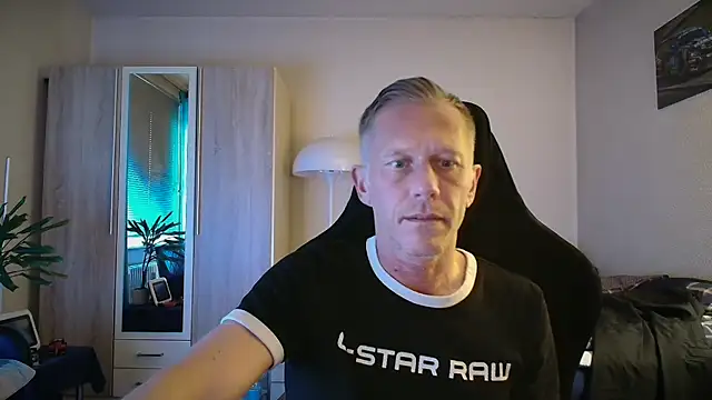 slaveboy2016@xh webcam