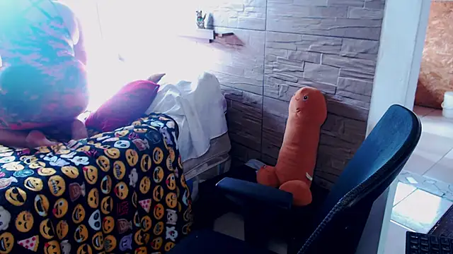 girl_milk2 - Girl_milk2's free webcam - UK Sex Cams