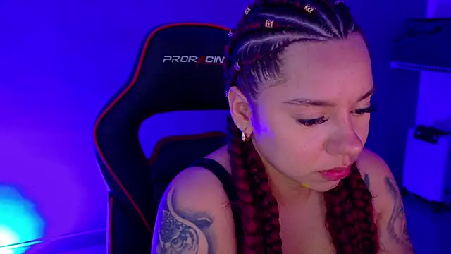 samantha_tattu webcam