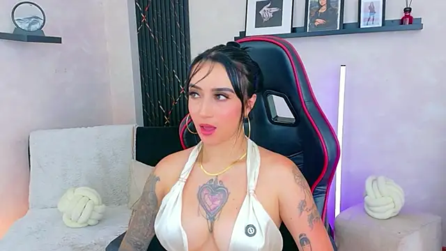 EmmyEvans1 webcam