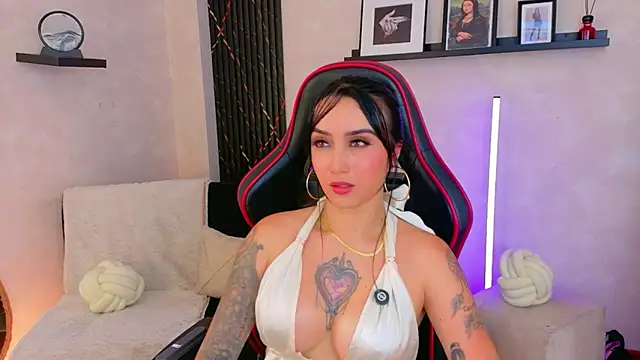 EmmyEvans1 webcam