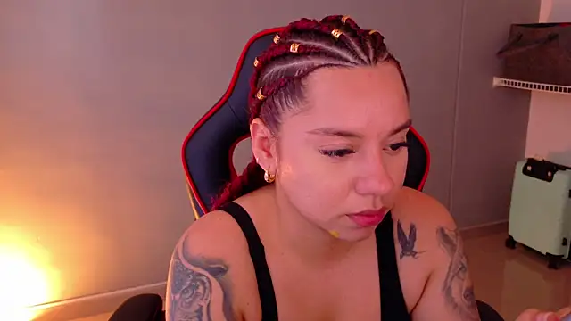 samantha_tattu webcam