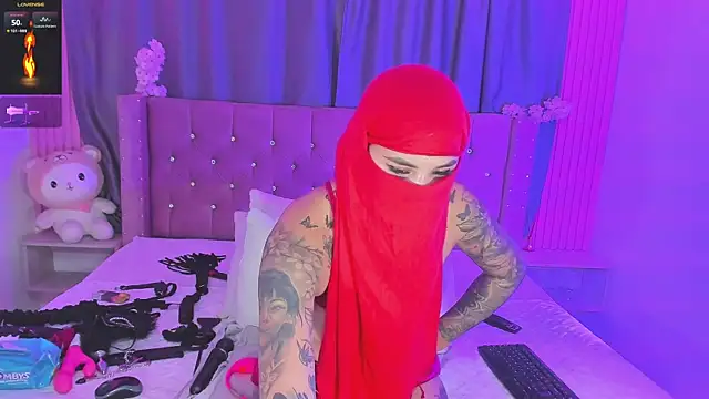 Nayla-Mouna webcam
