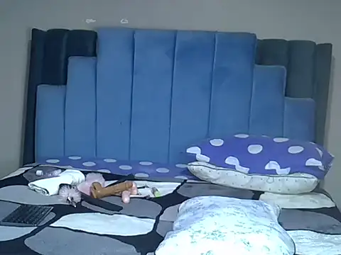 melanin_moon webcam