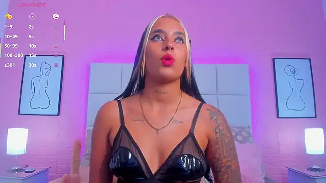 charlotte_kisss webcam
