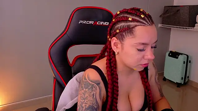 samantha_tattu webcam