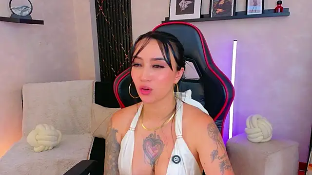 EmmyEvans1 webcam