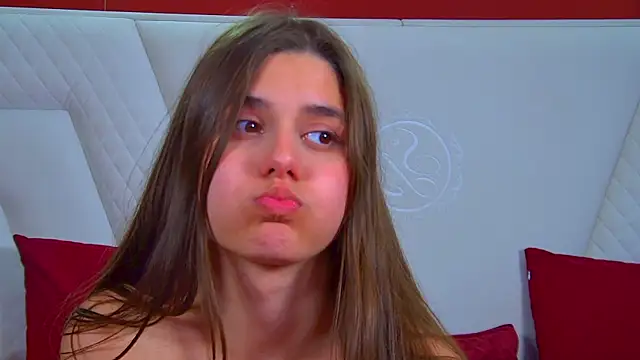 ArianaAllens webcam