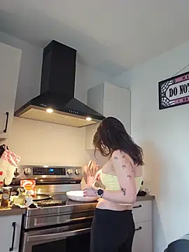 LilyOrion webcam
