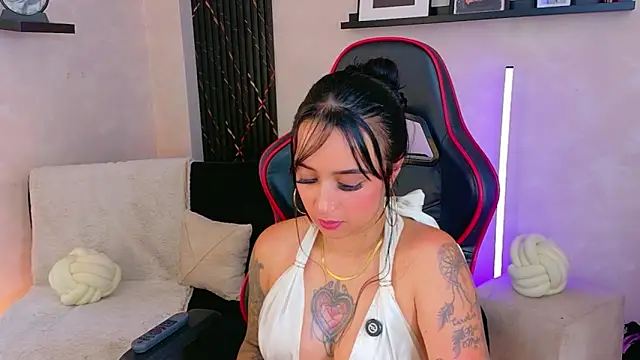 EmmyEvans1 webcam