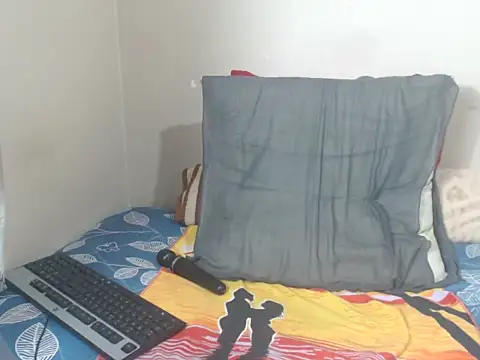 BadGirlMona webcam