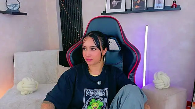 EmmyEvans1 webcam