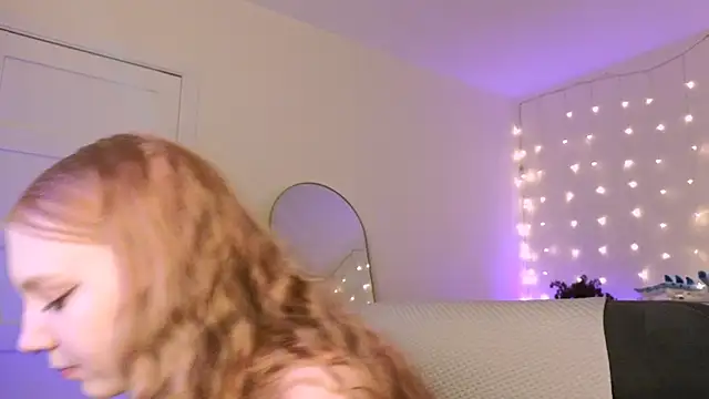 RebeccaAster webcam