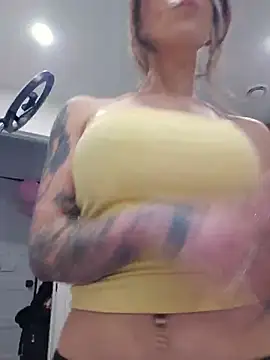 LilyOrion webcam
