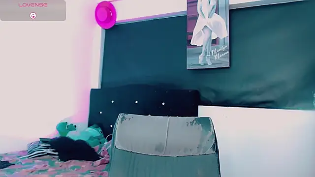 Kendall_hornyy
