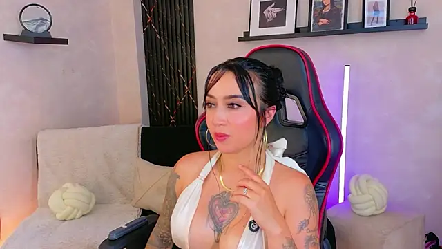 EmmyEvans1 webcam