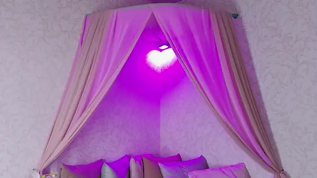 LolaGray__ webcam
