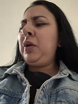 Abril_Luv webcam