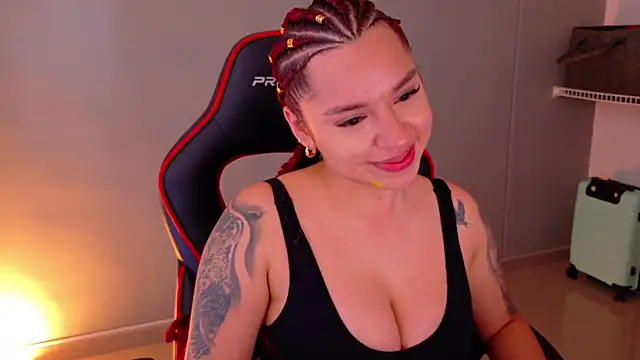 samantha_tattu webcam